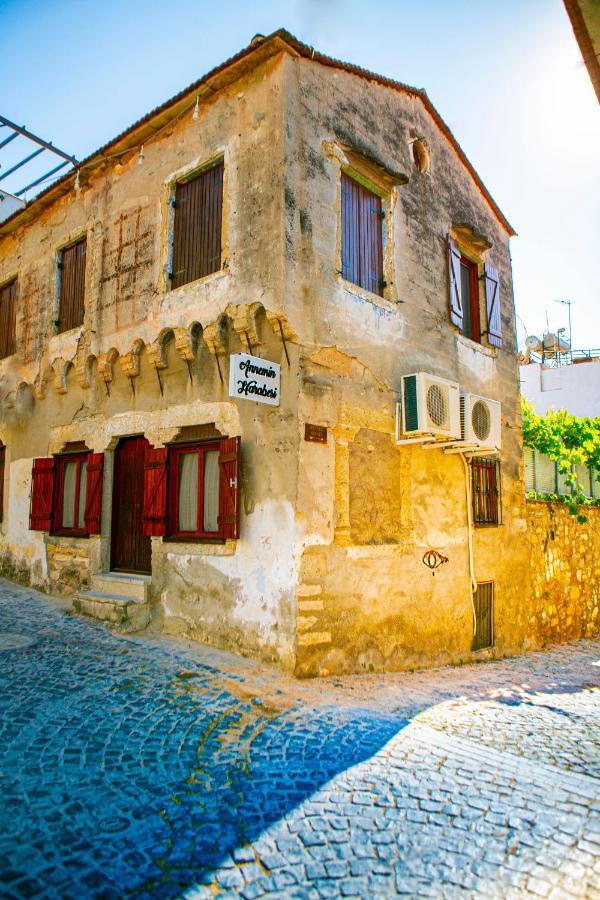 Annemin Harabesi Otel Çeşme Esterno foto