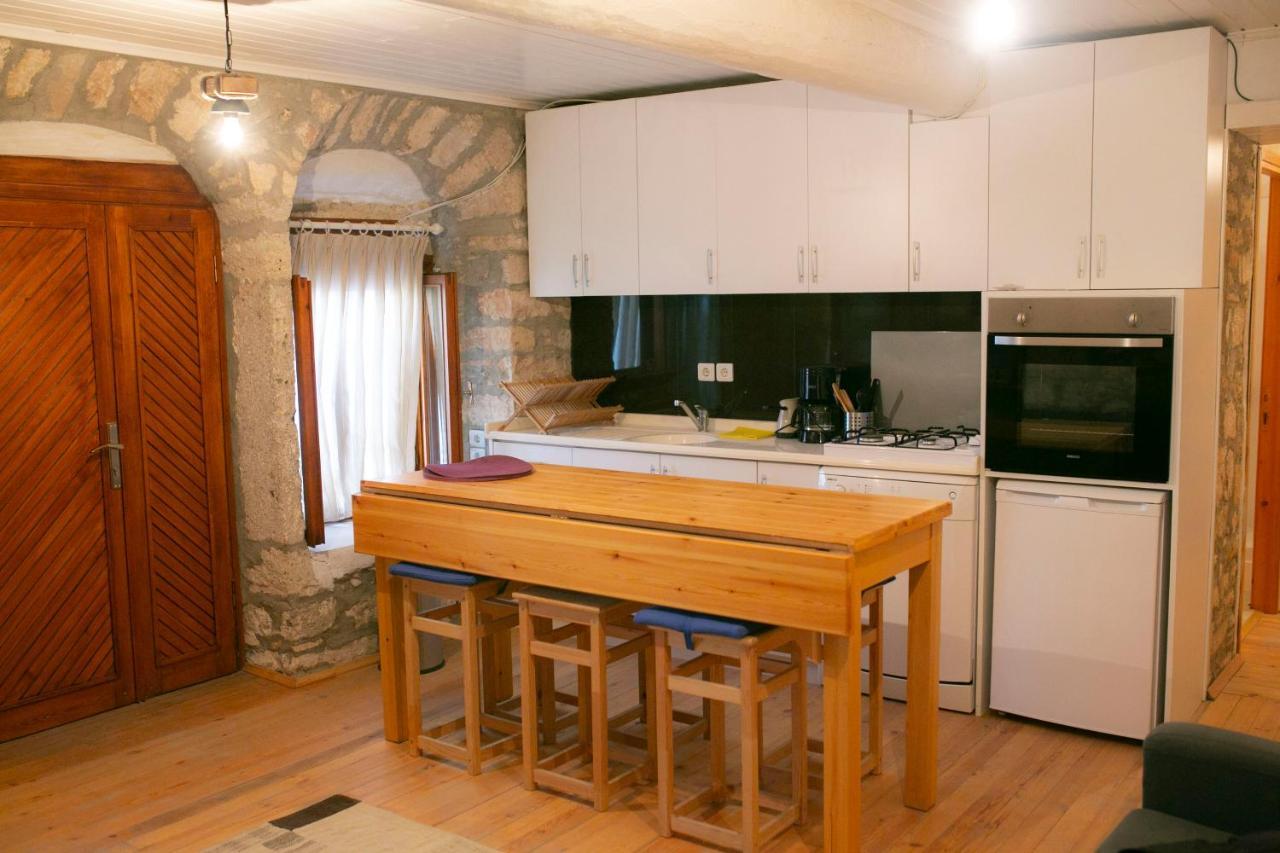 Annemin Harabesi Otel Çeşme Esterno foto