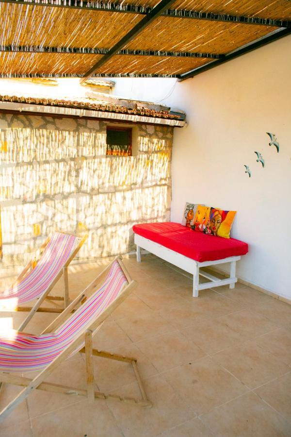 Annemin Harabesi Otel Çeşme Esterno foto