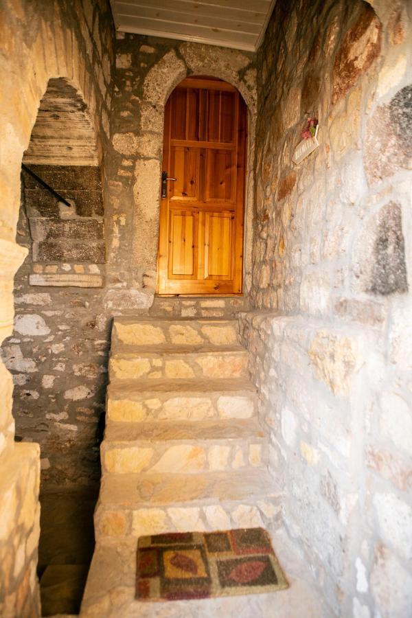 Annemin Harabesi Otel Çeşme Esterno foto