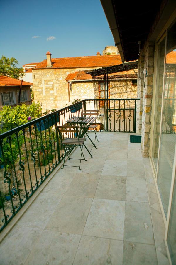 Annemin Harabesi Otel Çeşme Esterno foto