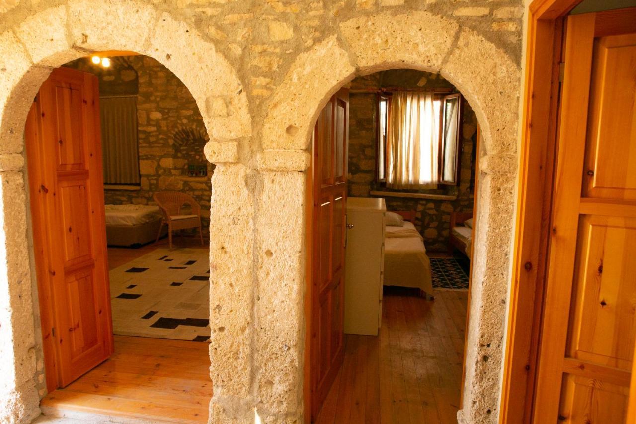 Annemin Harabesi Otel Çeşme Esterno foto