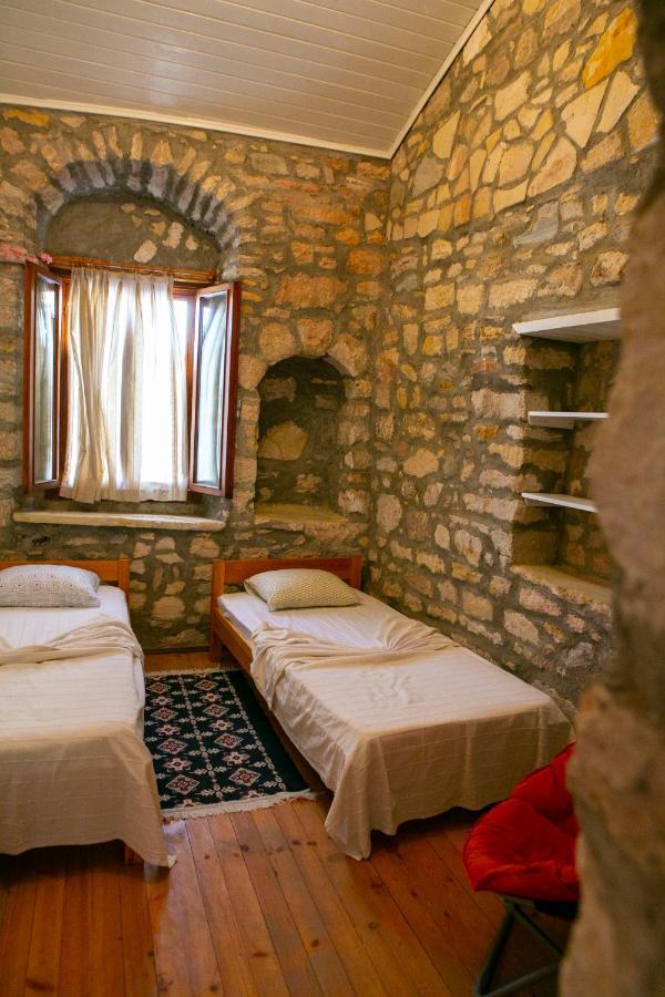 Annemin Harabesi Otel Çeşme Esterno foto